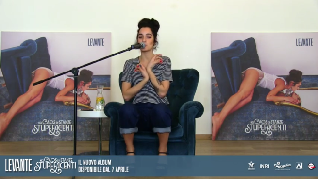 Levante, esce Nel caos di stanze stupefacenti – Tutte le dichiarazioni della conferenza