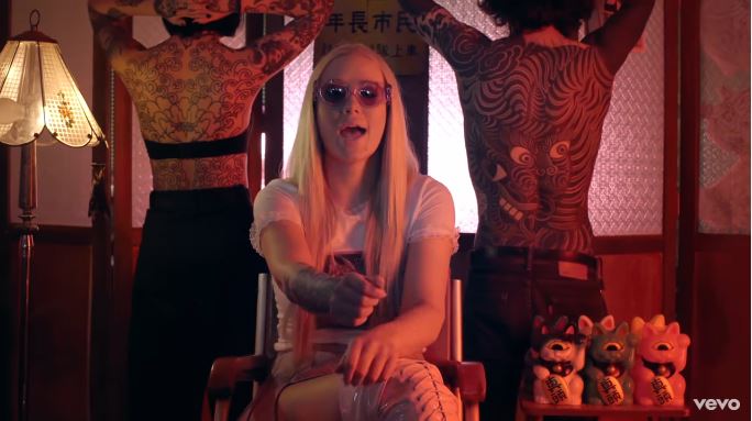 Iggy Azalea, Mo Bounce: testo, traduzione e video ufficiale