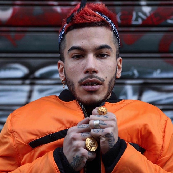 Sfera Ebbasta a Blogo: “Dexter è il mio nuovo singolo, tanti rapper hanno cercato di emularmi” (video)