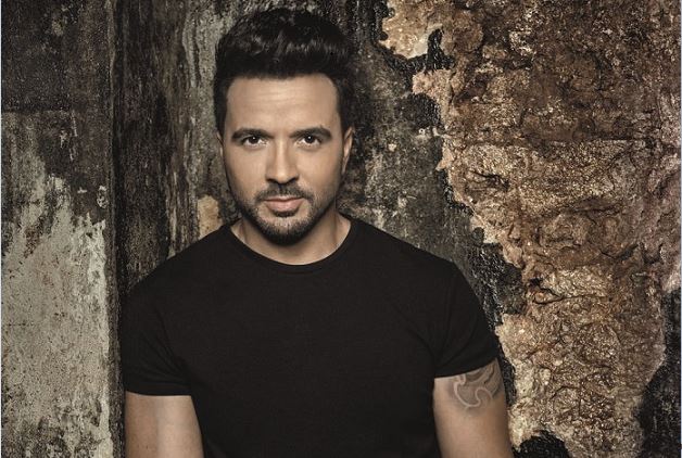 Luis Fonsi si racconta a Blogo: il successo di Despacito, il nuovo album… Christina Aguilera e Laura Pausini [video intervista]