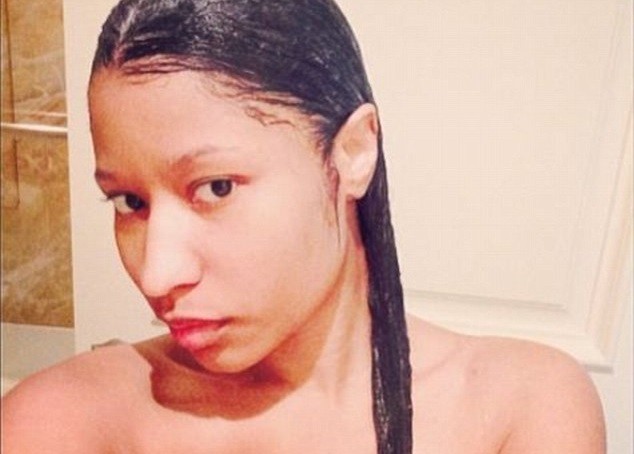 10 cantanti famose senza trucco: look acqua e sapone da Nicki Minaj a Rihanna e Adele [Gallery]