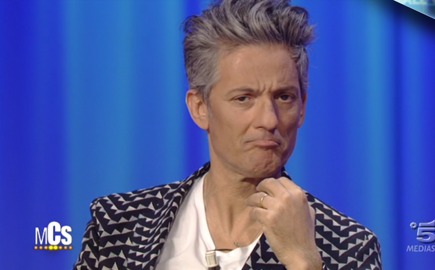 Maurizio Costanzo show, prima puntata del 2017: talk fuffa con disperata ricerca del trash e Fiorello sprecato