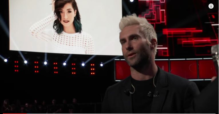 The Voice Usa 2017 – Adam Levine canta Hey Jude per ricordare Christina Grimmie [video]