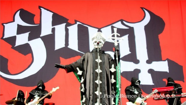 Ghost: una (possibile?) difesa di Papa Emeritus