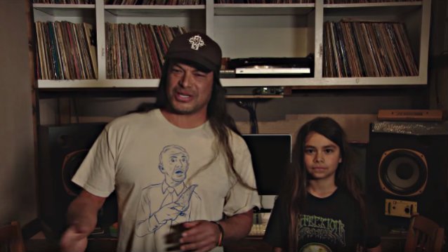 Korn: nel tour sud-americano suonerà il basso il figlio 12enne del bassista dei Metallica