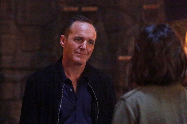 Serie Tv, novità: Agents of SHIELD, [Spoiler] tornerà nel finale di stagione; Efrat Dor in Mayans MC