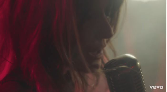 Carla Bruni, Enjoy The Silence: testo, traduzione e video della cover dei Depeche Mode