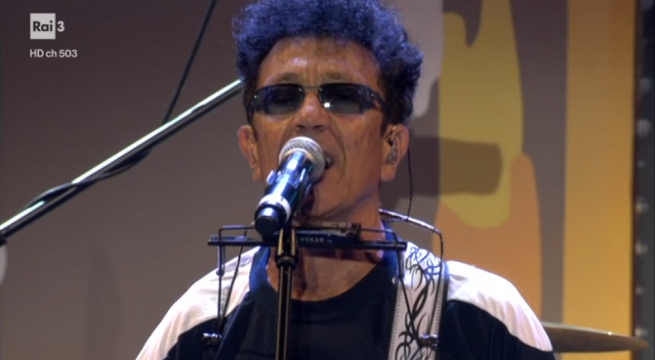 Edoardo Bennato contro il concerto del Primo Maggio: “Pubblicità mentre cantavo, censura?”