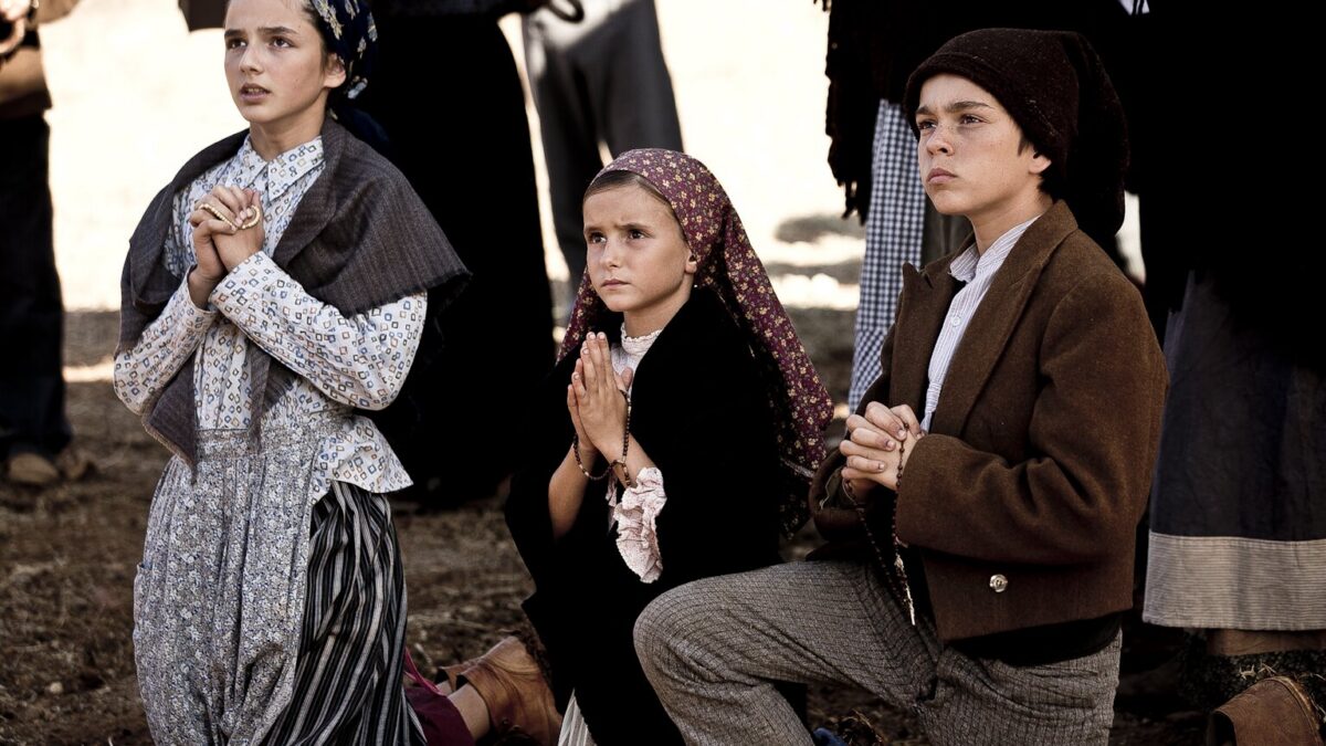 Stasera in tv, 14 maggio 2017: Il miracolo di Fatima, Che Dio ci aiuti 3, GP F1 di Spagna