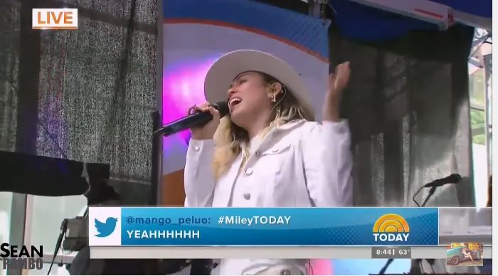 Miley Cyrus, Inspired: testo, traduzione e video live