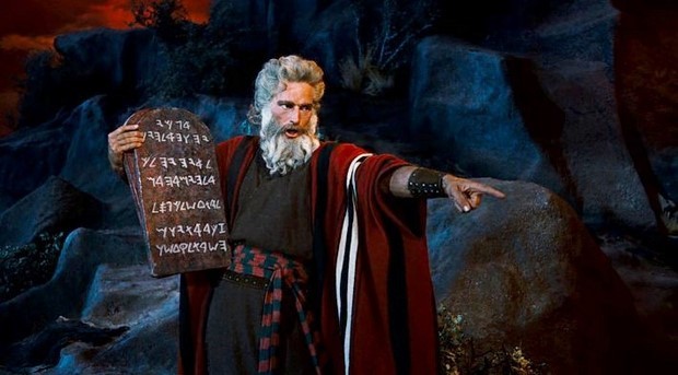 Stasera in tv: “I dieci comandamenti” su Rete 4