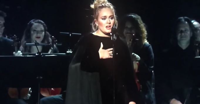 Adele non andrà più in tour? L’annuncio della cantante