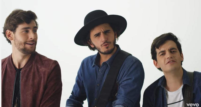 Alvaro Soler feat. Morat, Yo Contigo, Tú Conmigo: testo, traduzione e video della canzone colonna sonora di Cattivissimo Me 3