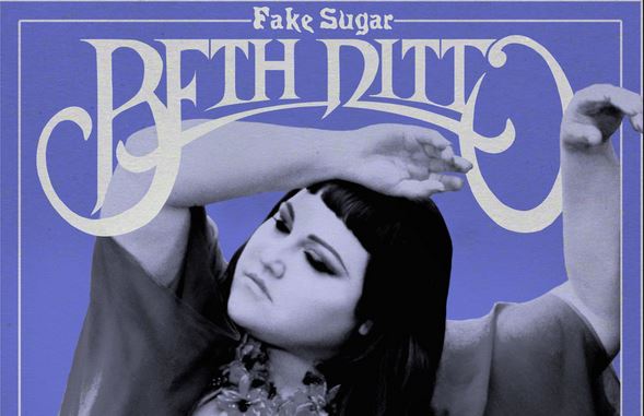 Beth Ditto, Fake Sugar: recensioni, opinioni critica e commenti sull’album