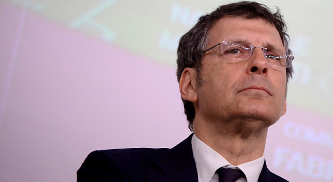 Fabrizio Frizzi a Blogo: “La Rai ora sembra voler trattenere i suoi cavalli, sono sereno, non smanio” (VIDEO)