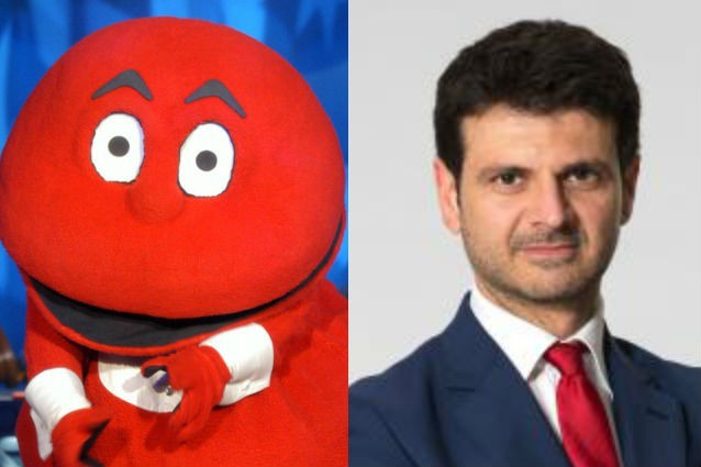 Striscia la Notizia contro il direttore di Rai 1: “Difende Insinna? Fabiano ha bisogno di riposo…”