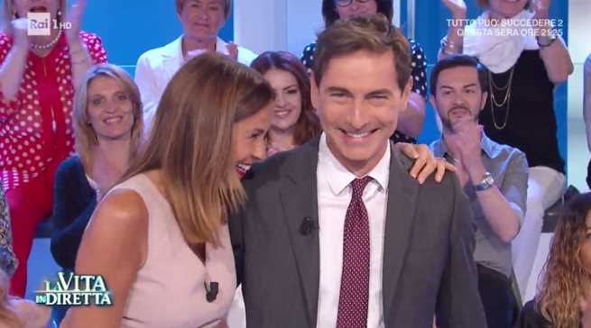 Cristina Parodi lascia in anticipo La Vita in diretta, per sempre? I saluti (video)