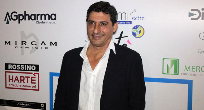 Emilio Solfrizzi a Blogo: “Amore pensaci tu? Il titolo faceva cag*re, ma era ottima televisione”