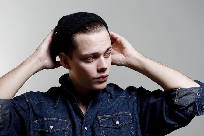 Serie Tv, novità: Bill Skarsgard in Castle Rock di JJ Abrams e Stephen King; Jennifer Jason Leigh in Patrick Melrose
