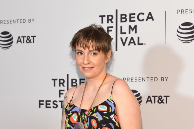 Serie Tv, novità: Lena Dunham in American Horror Story 7; Confederate, nuovo progetto dei creatori di Game of Thrones per HBO