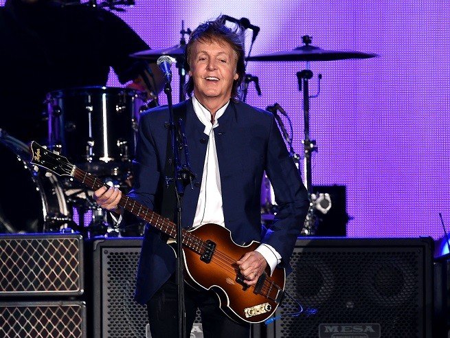 Paul McCartney pronto a scrivere una canzone su Donald Trump