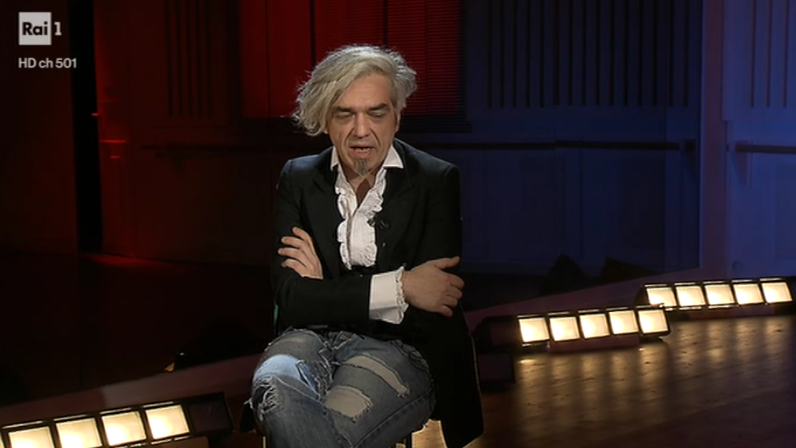 Morgan: “La lite con De Filippi mi ha fatto guadagnare stima di intellettuali. Fazio piccola prima donna”