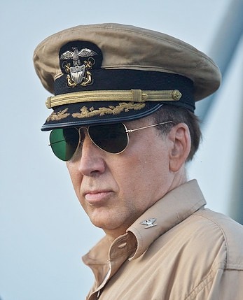 USS Indianapolis: locandina italiana e foto del film con Nicolas Cage
