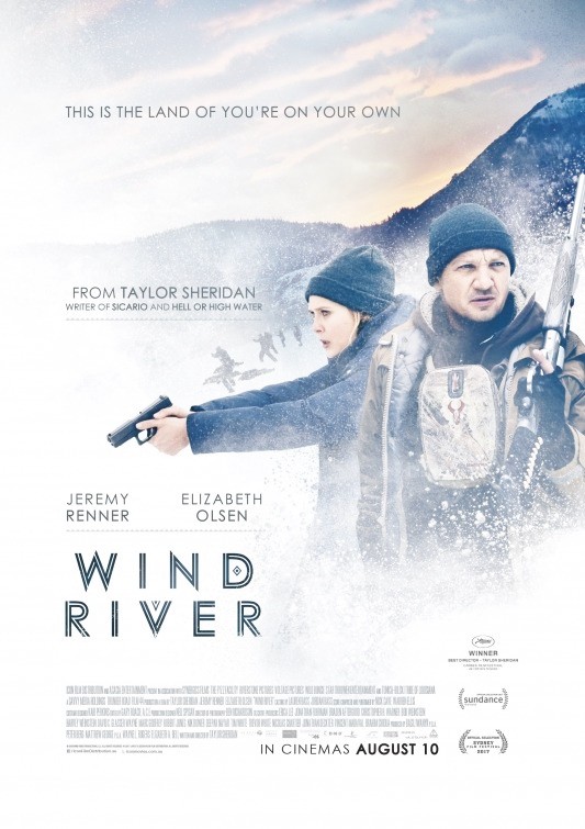 Wind River: locandine del thriller con Jeremy Renner e Elizabeth Olsen
