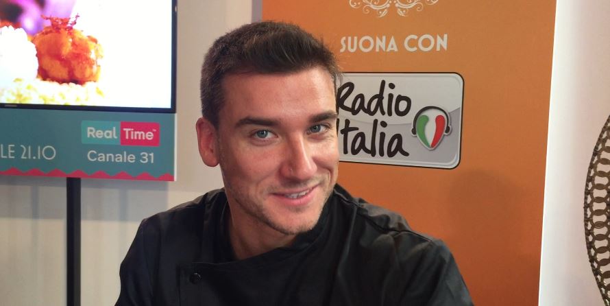 Bake Off Italia 5, Damiano Carrara a Blogo: “Una bella esperienza, mi avevano contattato come giudice nella versione americana ma non si è trovato l’accordo”