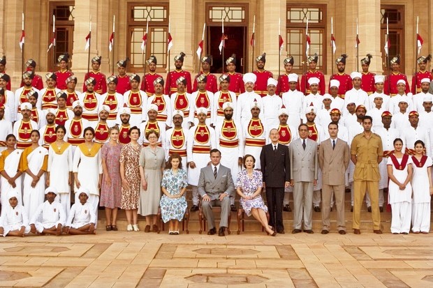 Il palazzo del vicerè: foto e locandina italiana del film di Gurinder Chadha