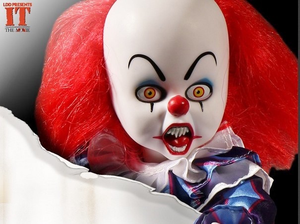 IT: la Living Dead Doll del Clown Pennywise