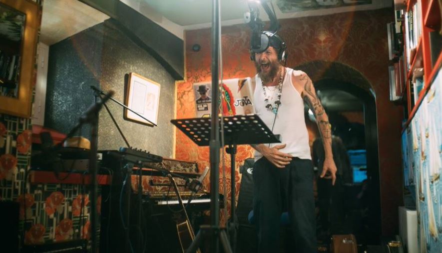 Jovanotti su Facebook: “Nuovo disco e concerti”