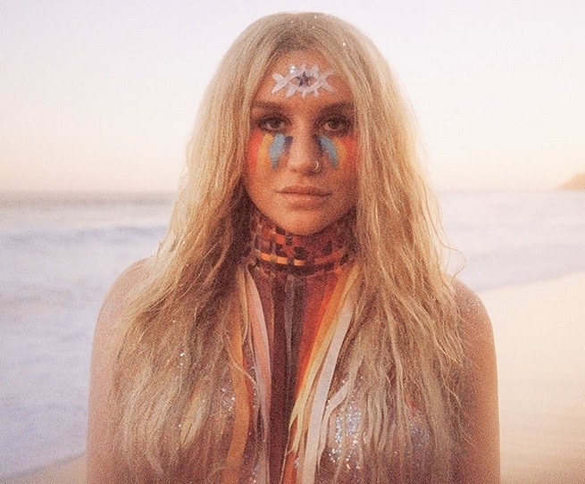 Classifica musica americana 24 agosto 2017: Kesha in vetta agli album