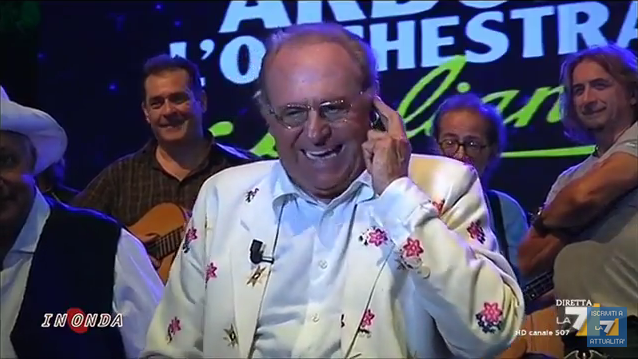 Renzo Arbore a In Onda: “Tv al ribasso per inseguire la massa incolta”