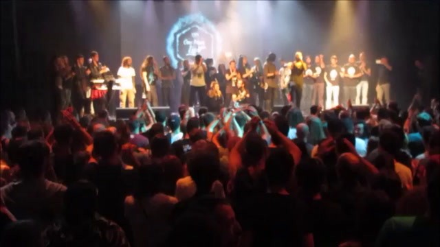 One More Light, tributo italiano a Chester Bennington