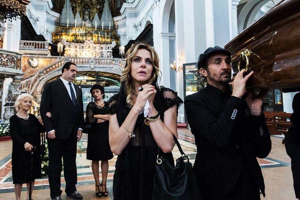 Venezia 2017, Ammore e Malavita – Recensione in Anteprima del film dei Manetti Bros.
