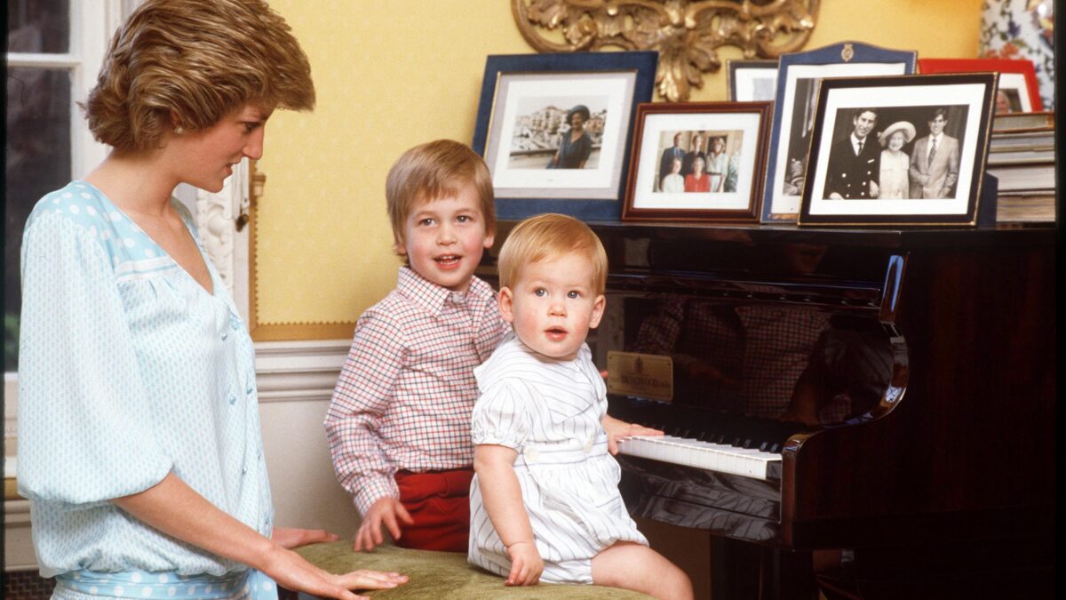 Lady Diana, a 20 anni dalla morte il ricordo continua: maratona su Tv8 il 2 settembre