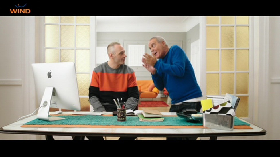 Fabri Fibra protagonista dello spot Wind con Panariello
