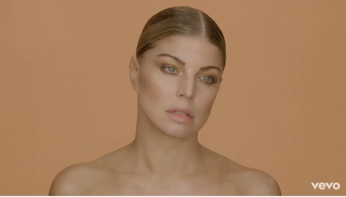 Fergie, Love is pain: testo, traduzione e video ufficiale