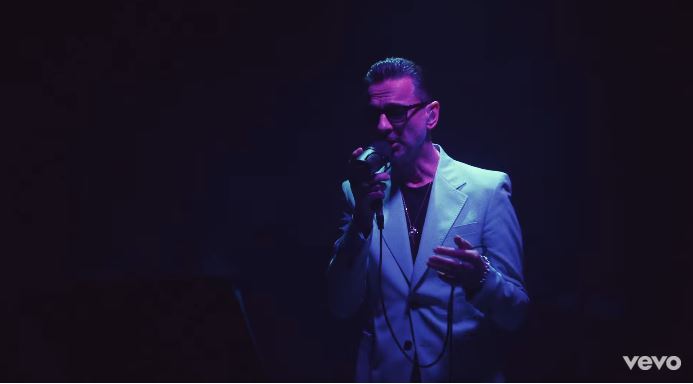 Depeche Mode – Heroes (Highline Sessions Version): testo, traduzione e video