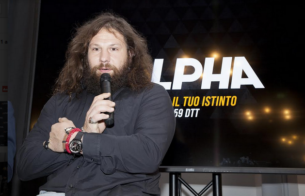 Martin Castrogiovanni a Blogo: “Campi di battaglia? Il racconto di storie che mi hanno cambiato. A Tu si que vales con molta umiltà” (video)
