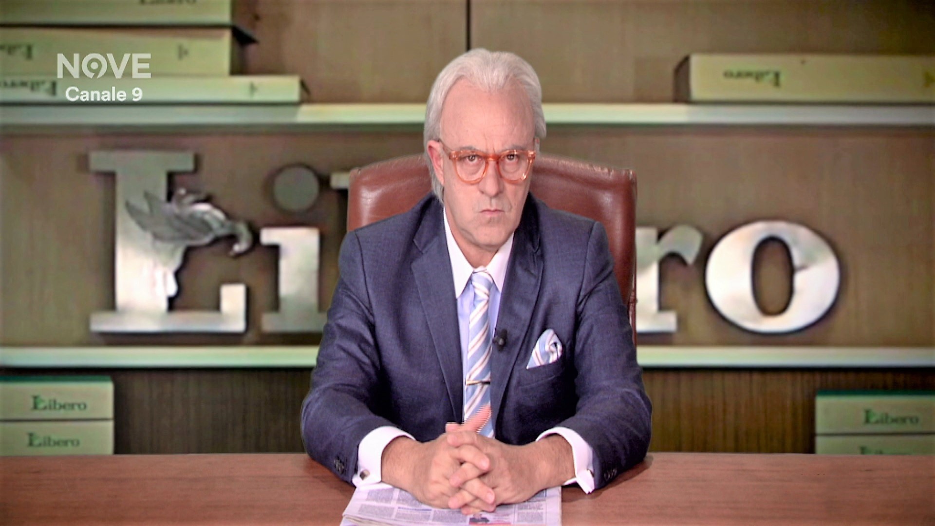 Fratelli di Crozza, le parodie di Feltri e Pisapia (video)