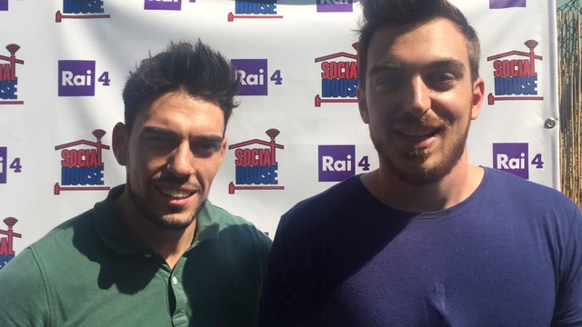 Social House, i The Show a Blogo