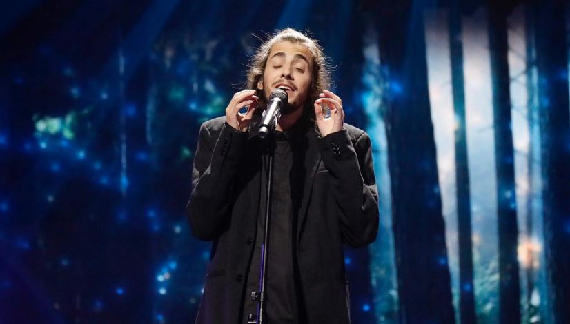 Salvador Sobral abbandona (temporaneamente) la musica