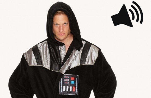 Star Wars gadget: pantofole e accappatoio Darth Vader con effetti sonori