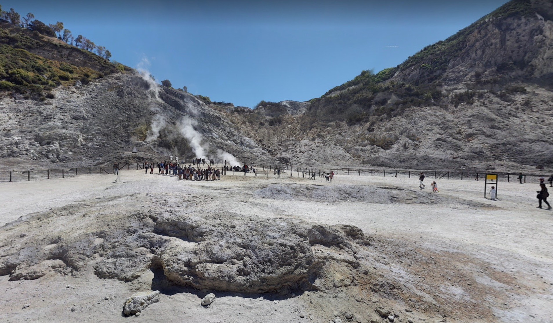 Pozzuoli, terremoto di magnitudo 2.6 nell’area della Solfatara