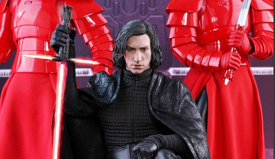 Star Wars 8: nuova action figure “Hot Toys” di Kylo Ren