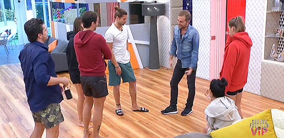 Grande Fratello Vip, Daniele Bossari rientra in casa