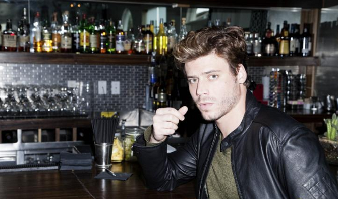 Serie Tv, novità: UnReal, François Arnaud e altri sei attori nella quarta stagione della serie Lifetime