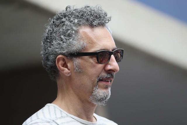 Il nome della rosa, John Turturro e Rupert Everett protagonisti della serie tv Rai